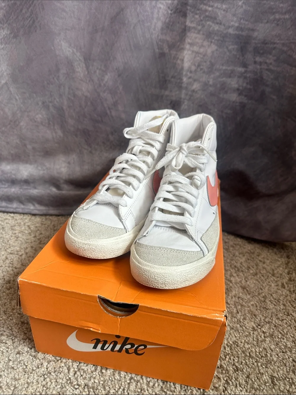 Nike High-Top Sneakers White with Pink Swoosh